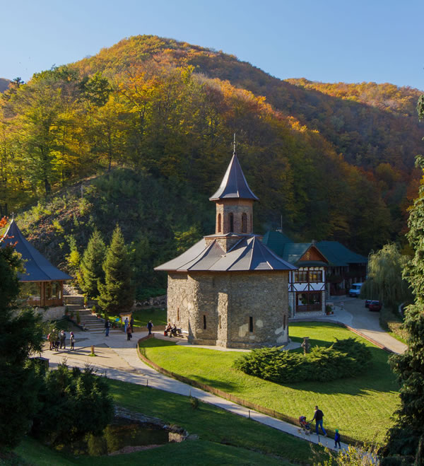 Biserica Manastirii Prislop
